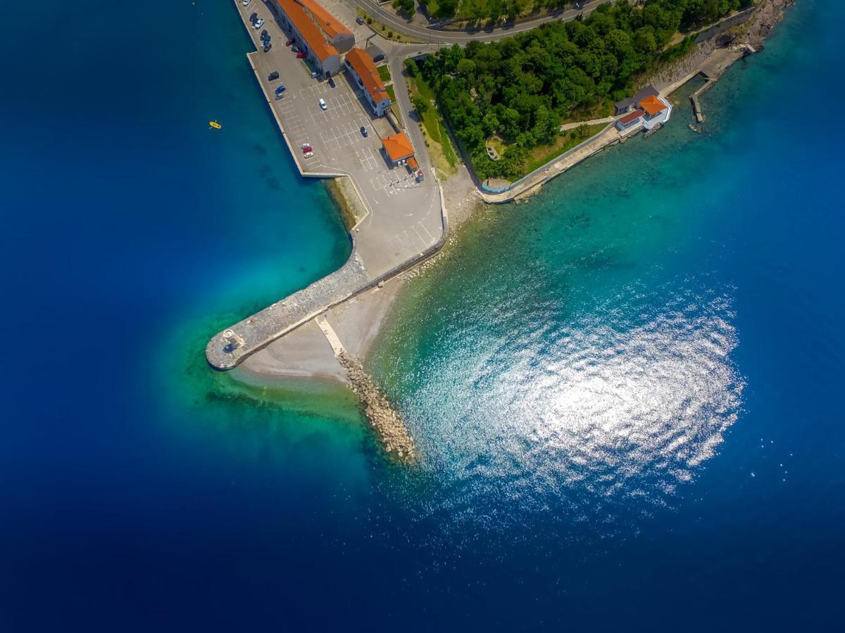 Apartment Segnia Senj  Bagian luar foto