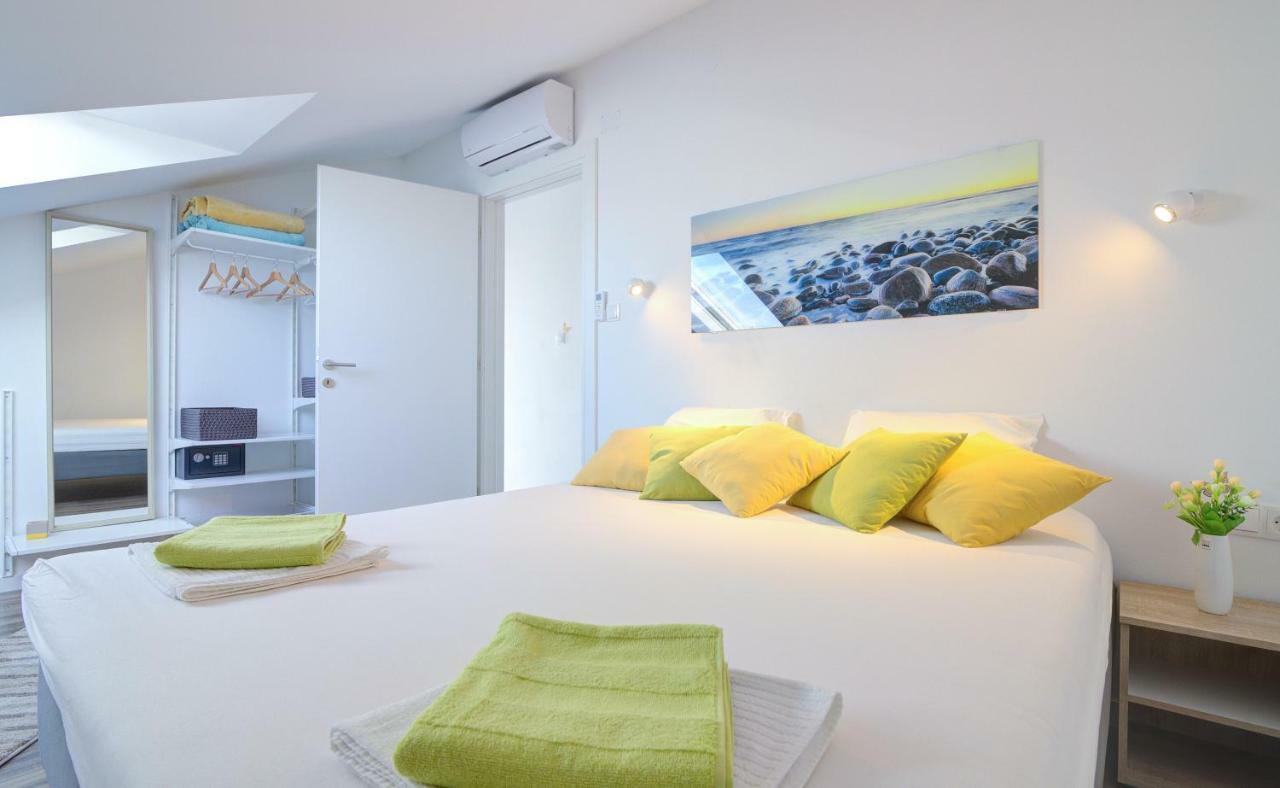 Apartment Segnia Senj  Bagian luar foto