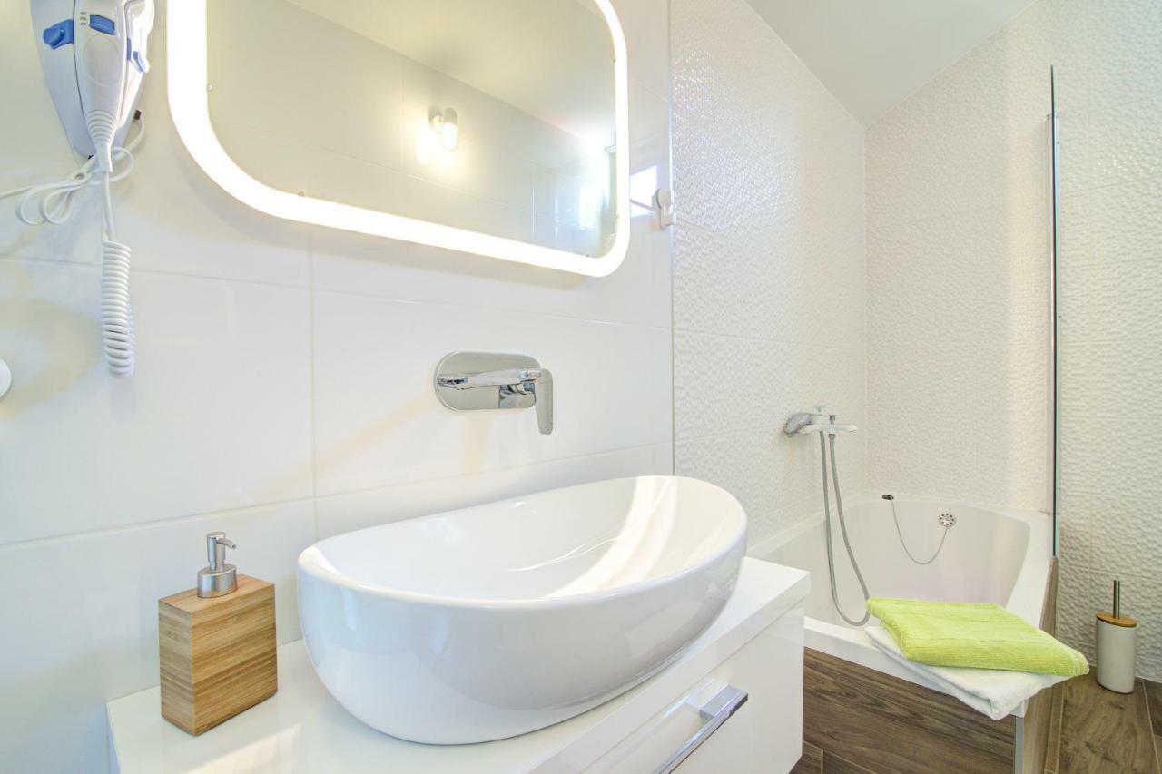 Apartment Segnia Senj  Bagian luar foto