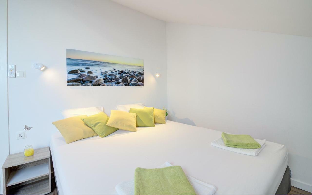 Apartment Segnia Senj  Bagian luar foto